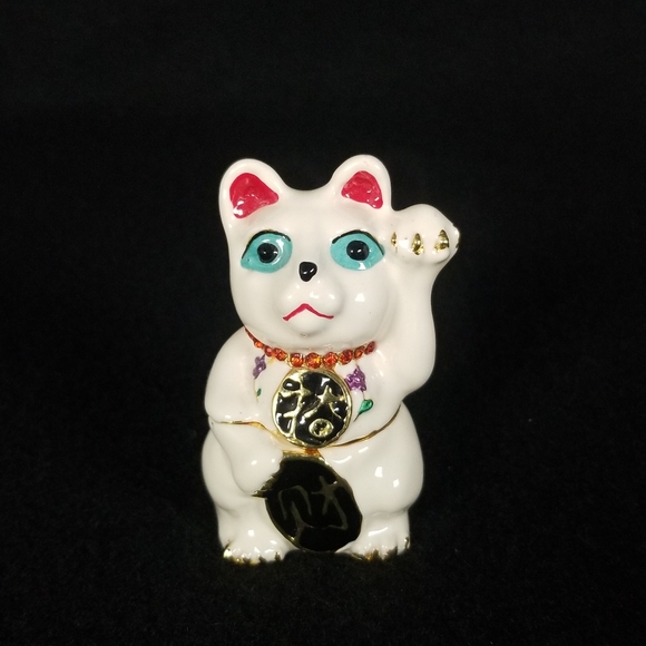 Work of Art Storage & Organization Japanese Lucky Cat Manikneko Trinket Box Metal Work Of